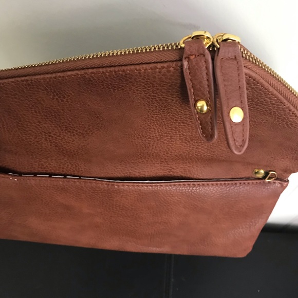 Urban Expression Clutch - Picture 3 of 6